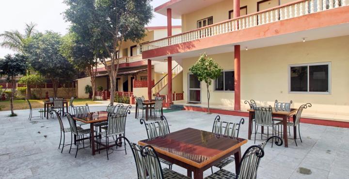 Tiger Safari Resort Sawai Madhopur Exterior photo