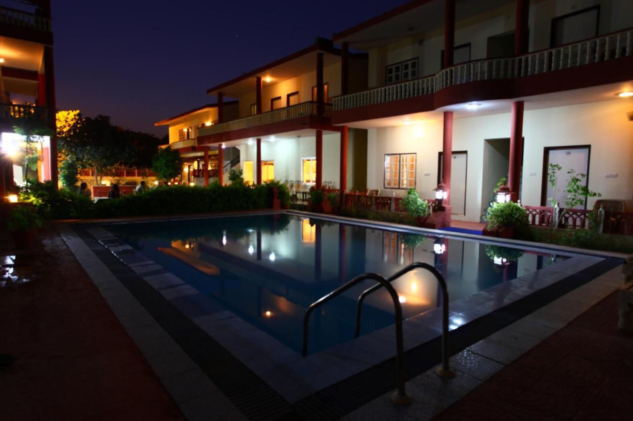 Tiger Safari Resort Sawai Madhopur Exterior photo